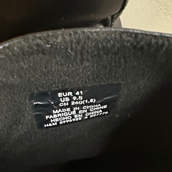 H&M Men's Black Zipper Boots - Picture 2 of 4